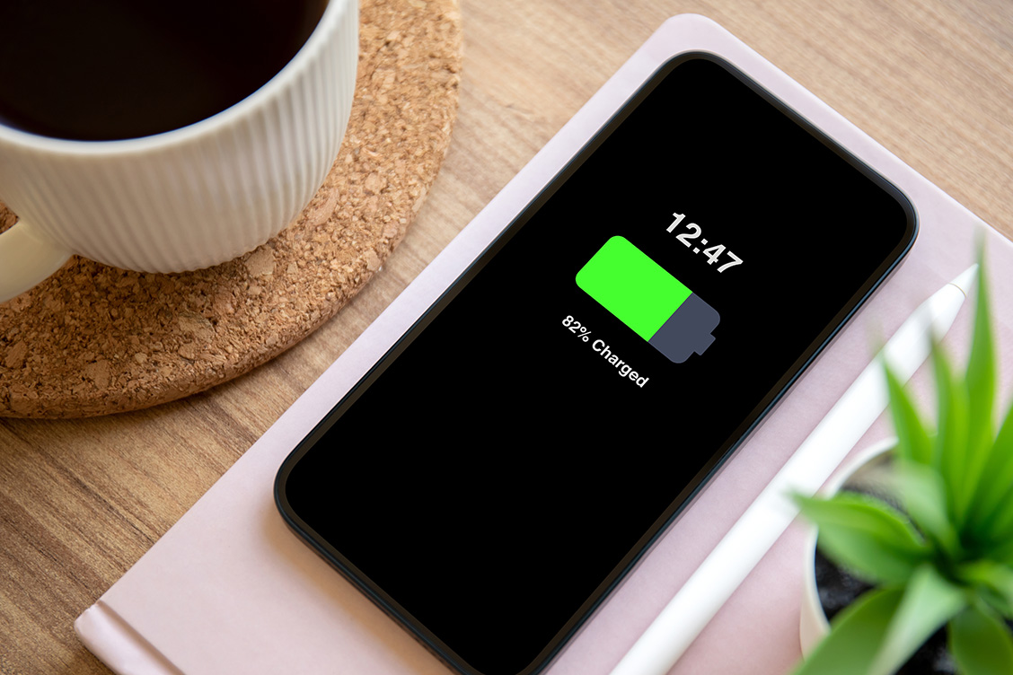 Uzun Pil Ömrüyle Dikkat Çeken Akıllı Telefonlar