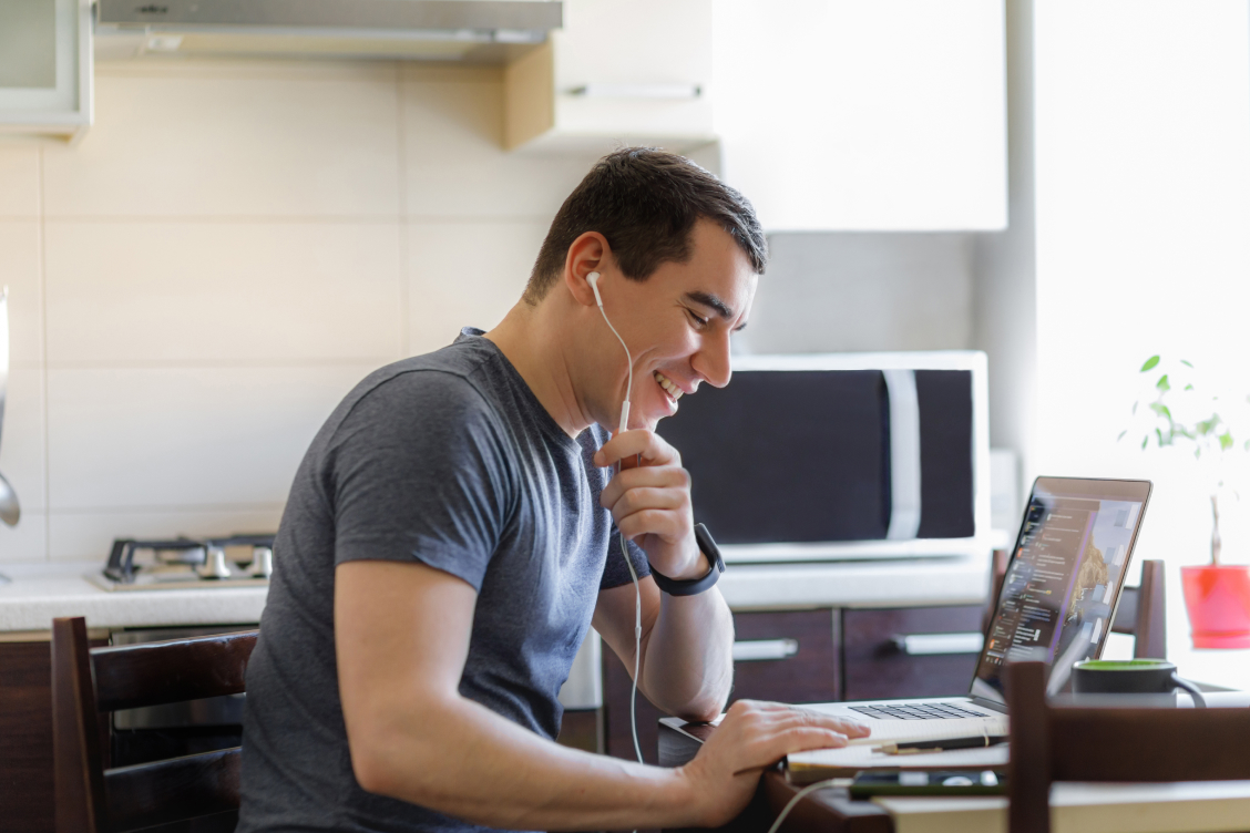 Evden (Home Office) Çalışarak Yapılabilecek 5 Meslek