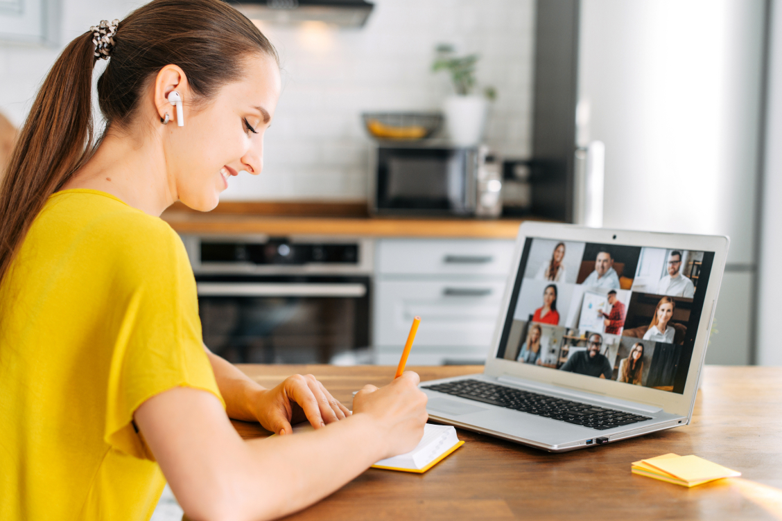 Webinar Nedir, Nasıl Katılınır ve Ne İşe Yarar?