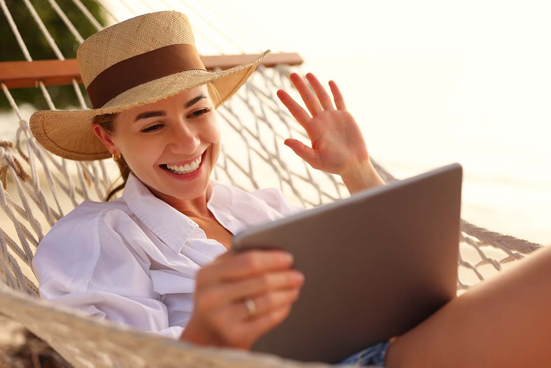 Workation Nedir? İş ve Tatilin Bir Araya Geldiği Yeni Çalışma Trendi